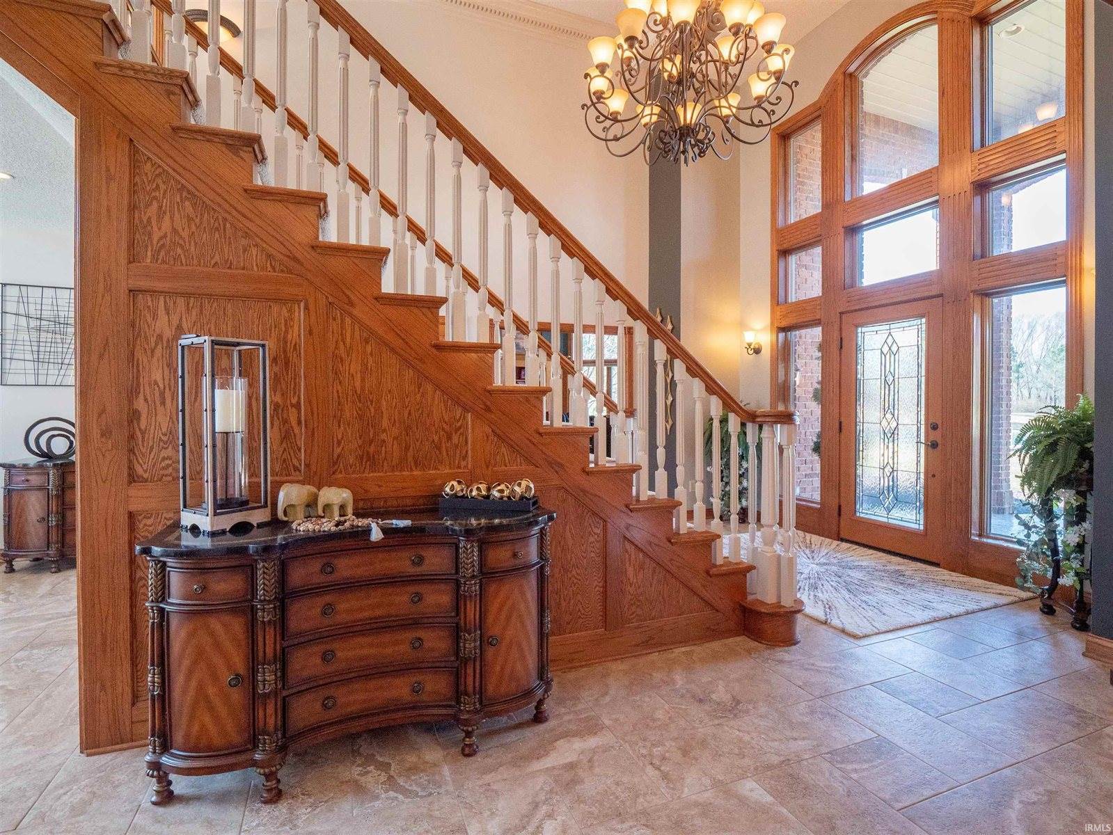 16702 Tonkel Road, Leo, IN 46765