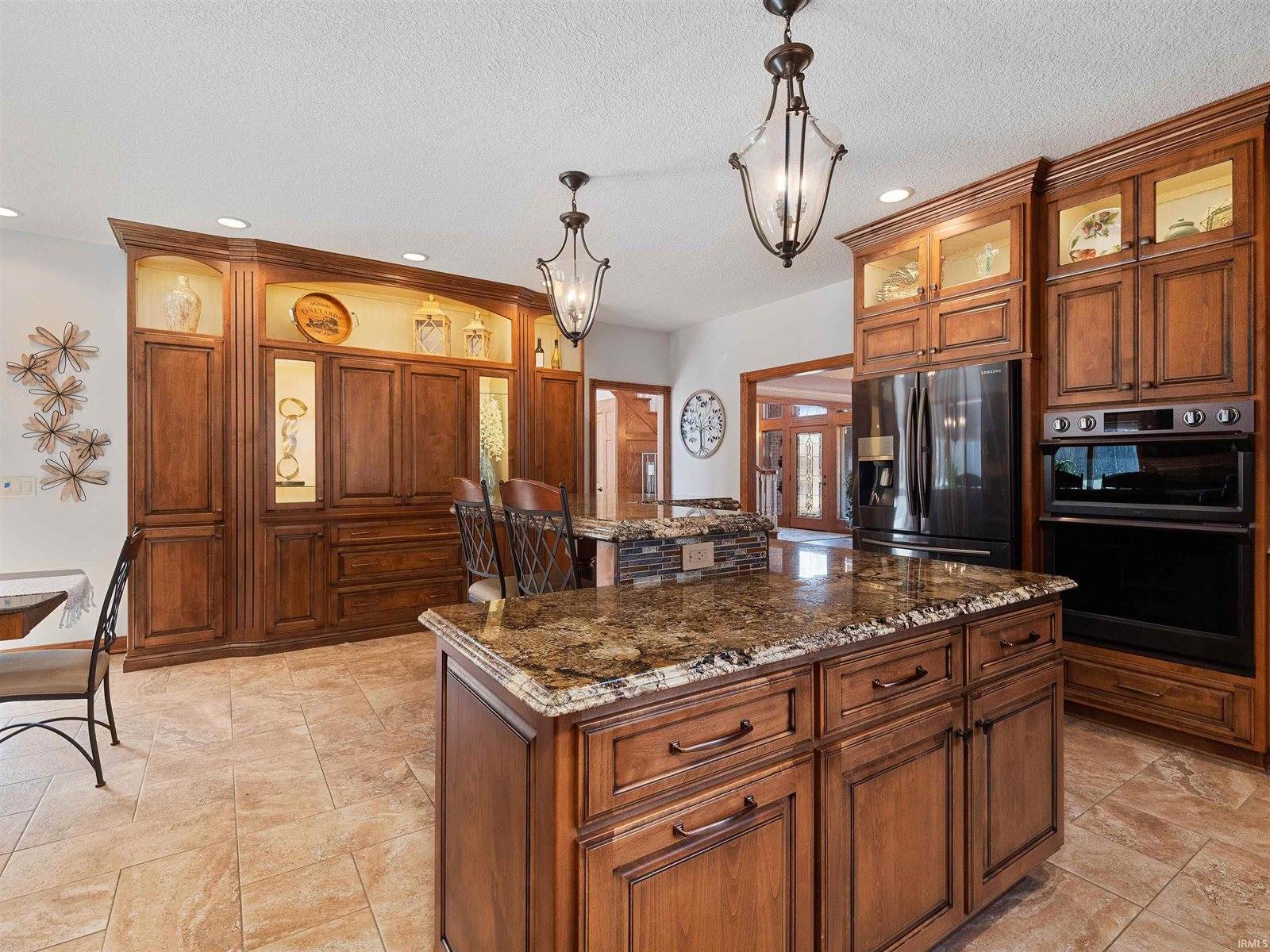 16702 Tonkel Road, Leo, IN 46765