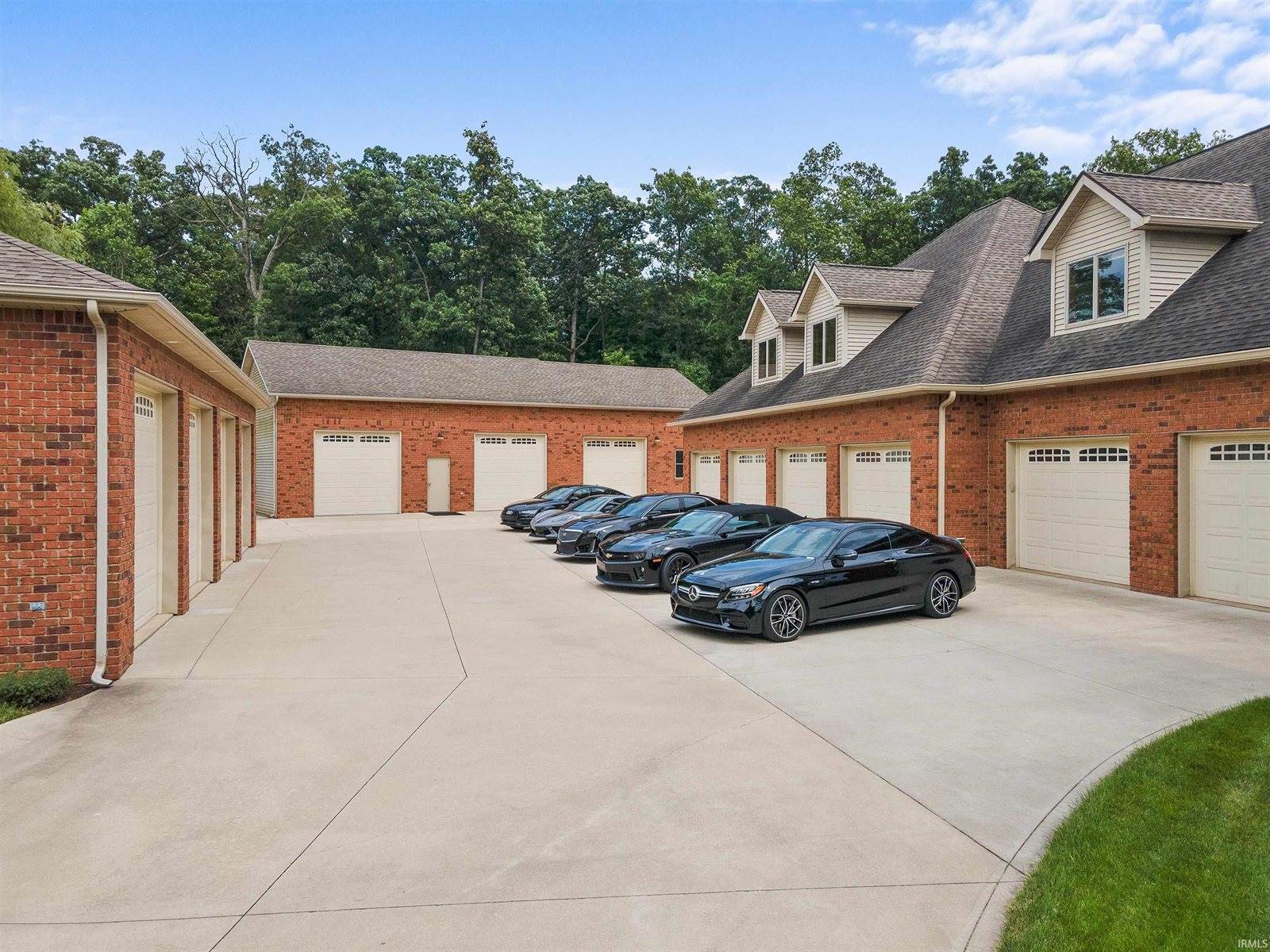 16702 Tonkel Road, Leo, IN 46765
