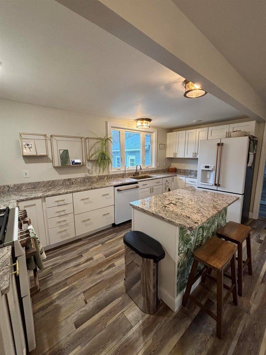 200 Mayo Road, Hampden, ME 04444