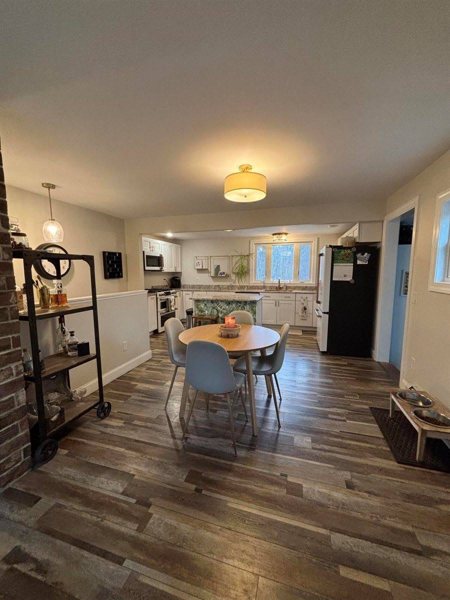 200 Mayo Road, Hampden, ME 04444