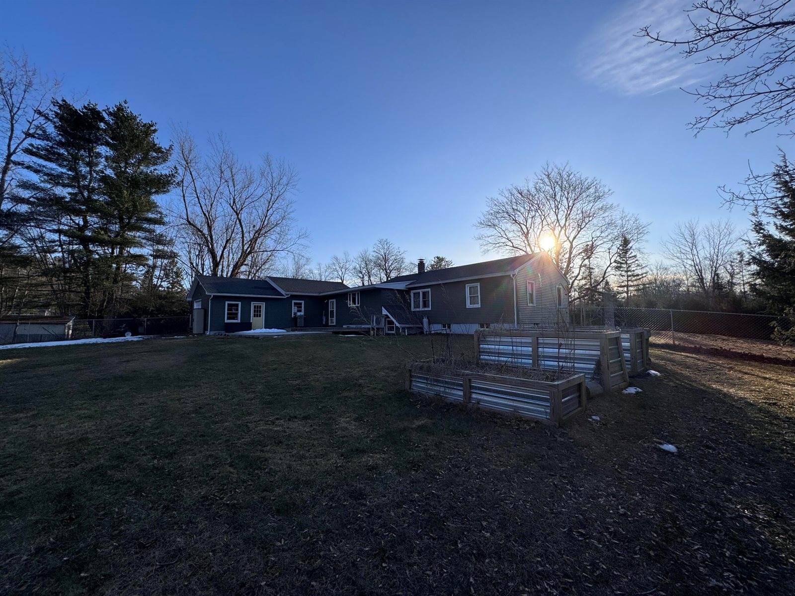 200 Mayo Road, Hampden, ME 04444