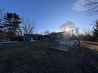 200 Mayo Road, Hampden, ME 04444