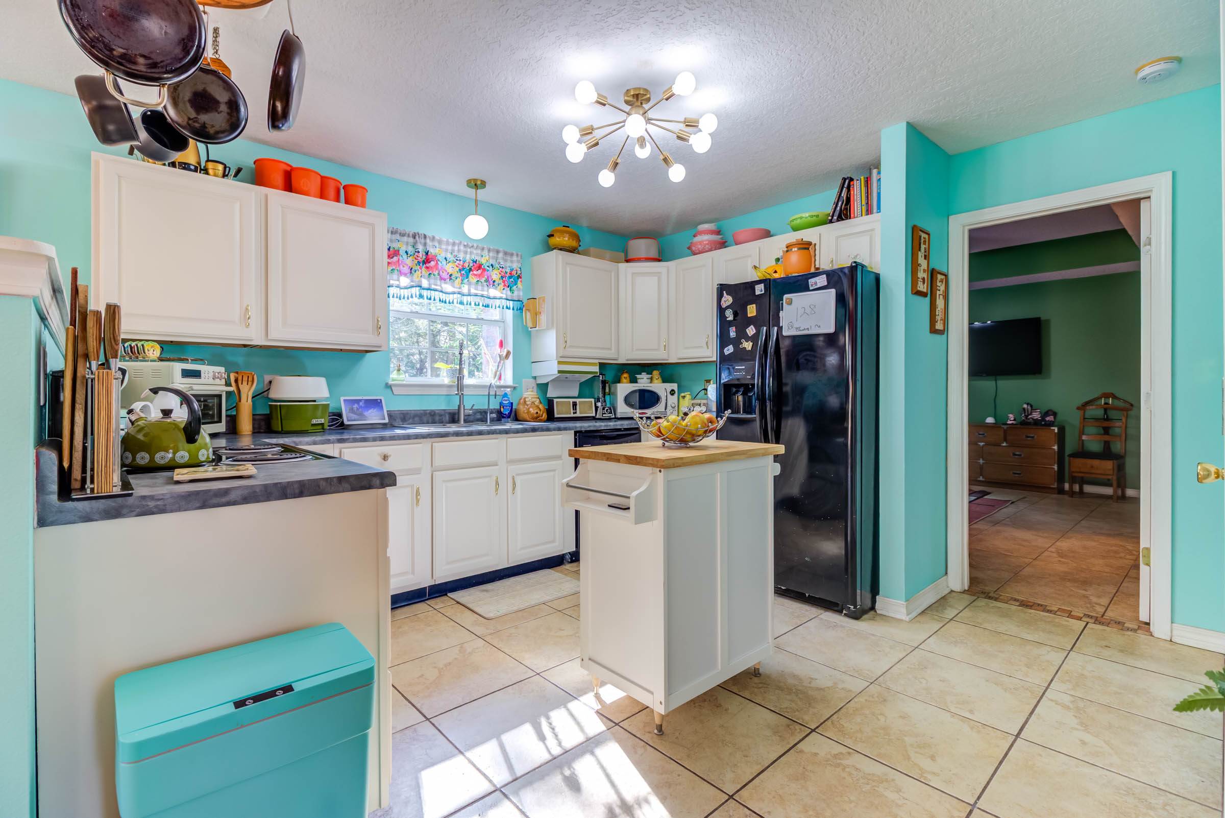 3512 North 9th Street, Ocean Springs, MS 39564