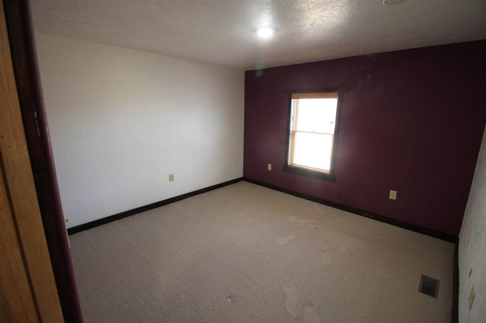 1500 73rd St SE, Minot, ND 58701