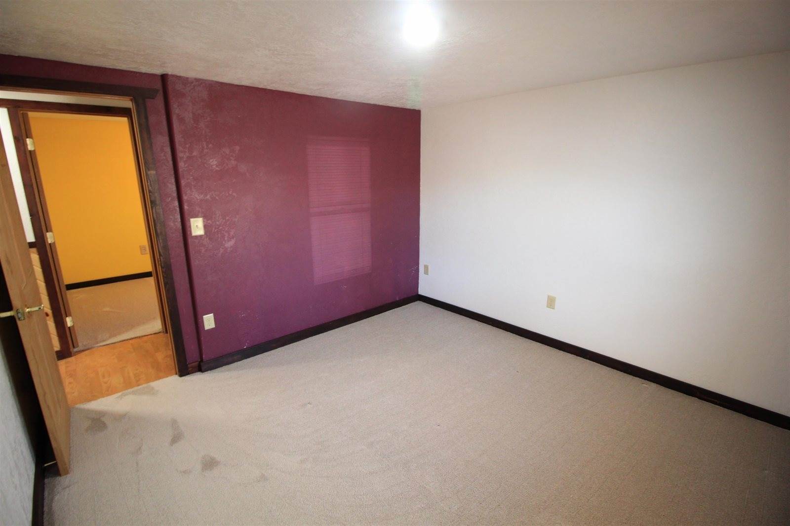 1500 73rd St SE, Minot, ND 58701