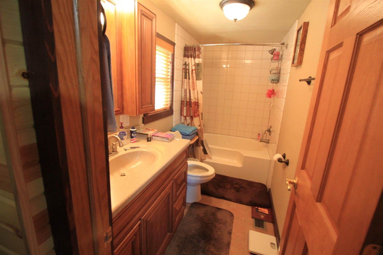 1500 73rd St SE, Minot, ND 58701