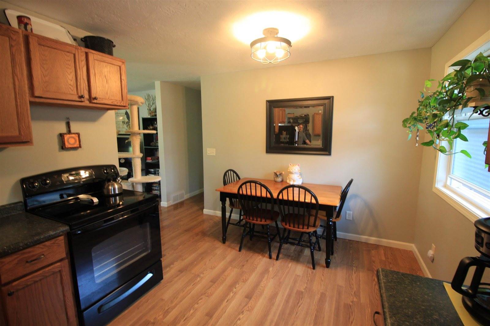 1616 1st Ave SE, Minot, ND 58701