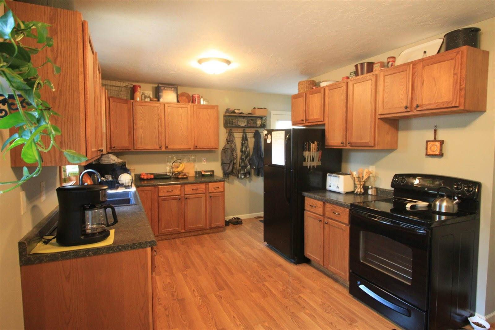 1616 1st Ave SE, Minot, ND 58701