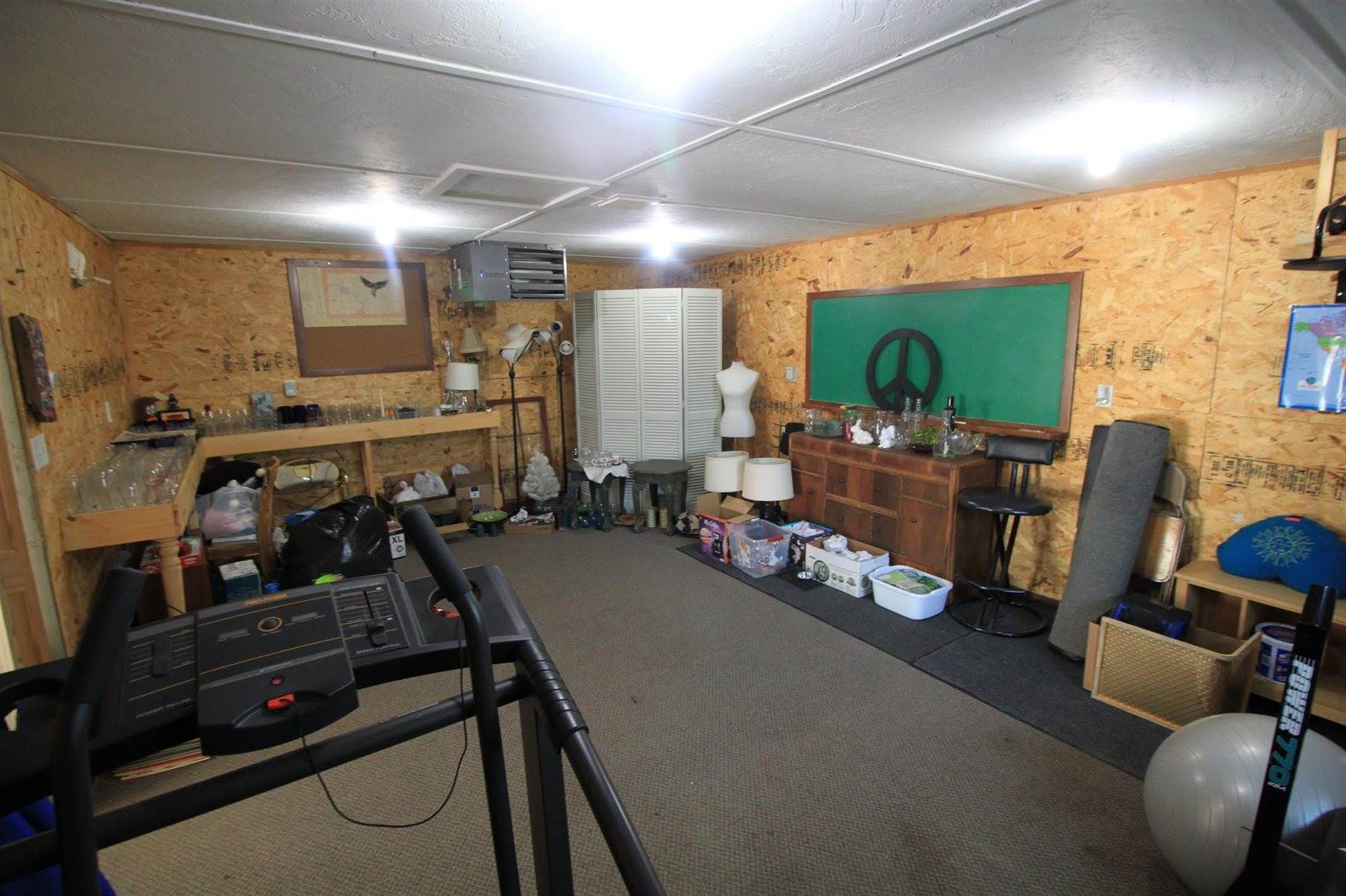 1616 1st Ave SE, Minot, ND 58701