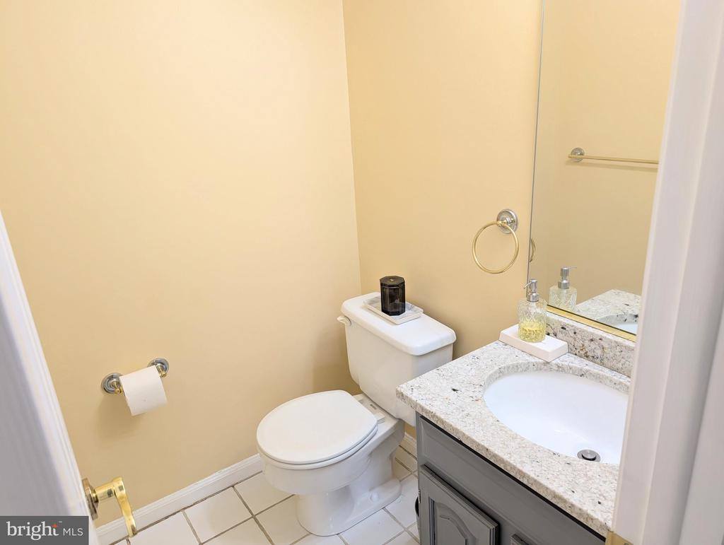 8866 Olde Mill Run, Manassas, VA 20110