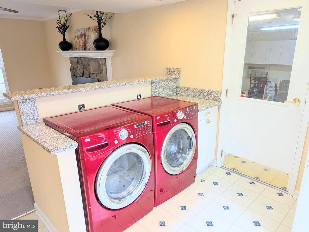 8866 Olde Mill Run, Manassas, VA 20110