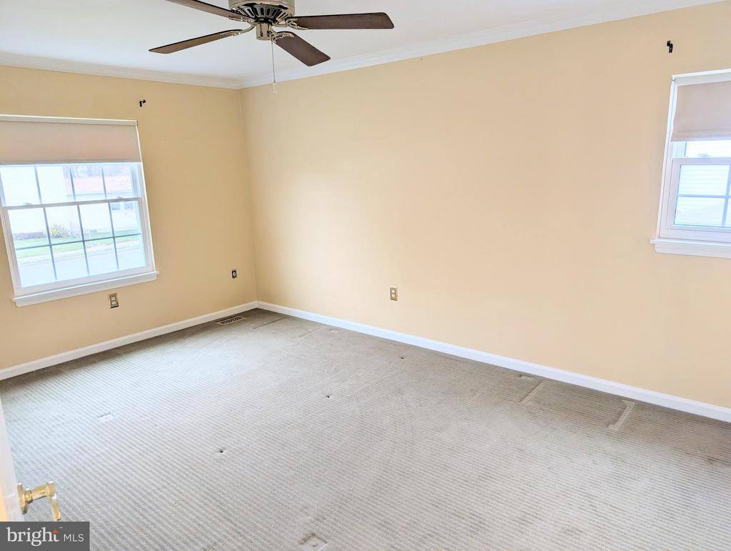 8866 Olde Mill Run, Manassas, VA 20110
