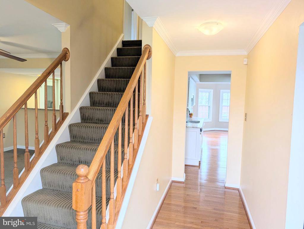 8866 Olde Mill Run, Manassas, VA 20110