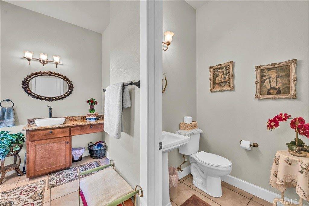 8902 Fox Drive, Cobb, CA 95426
