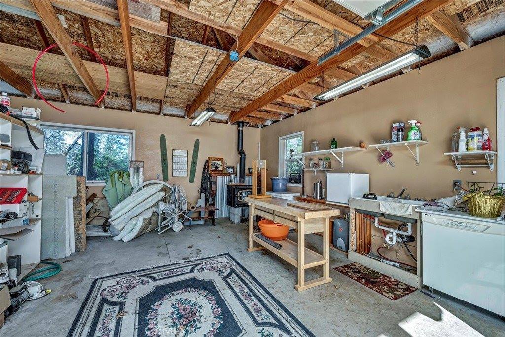 8902 Fox Drive, Cobb, CA 95426