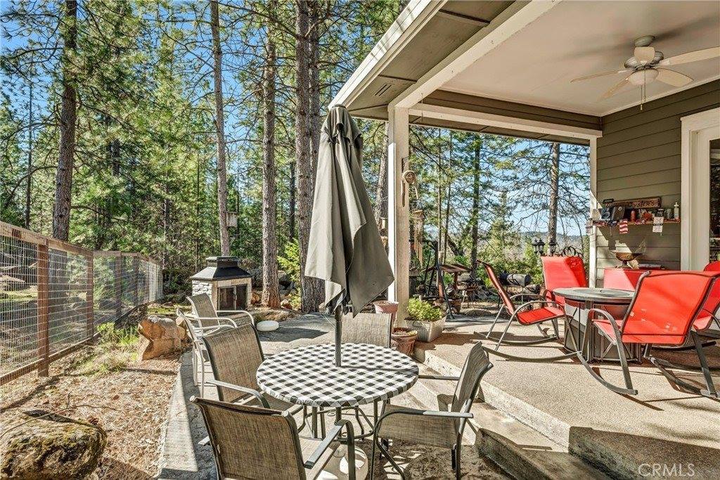 8902 Fox Drive, Cobb, CA 95426