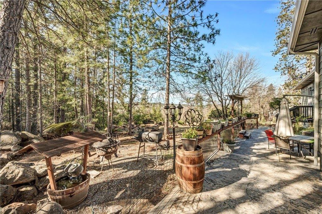 8902 Fox Drive, Cobb, CA 95426