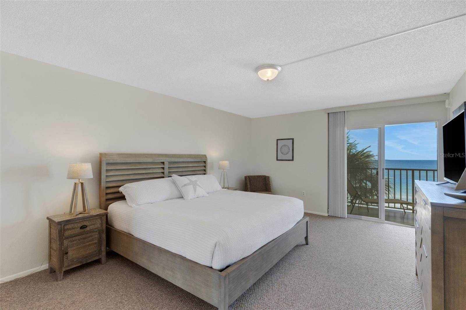 3235 Gulf of Mexico Drive, #A305, Longboat Key, FL 34228