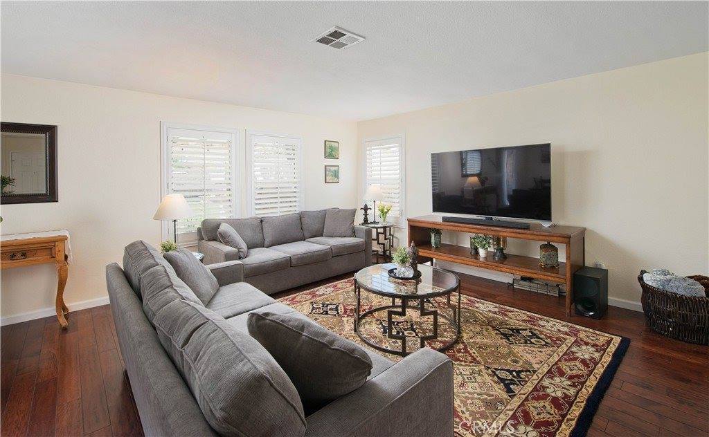 28334 Alton Way, Castaic, CA 91384