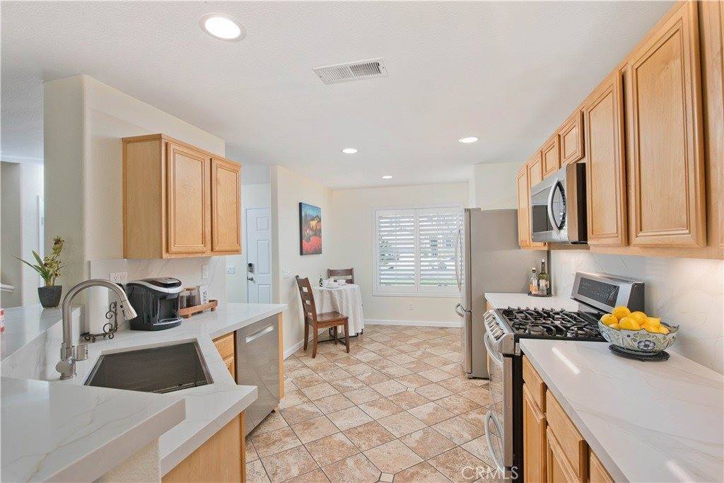 28334 Alton Way, Castaic, CA 91384