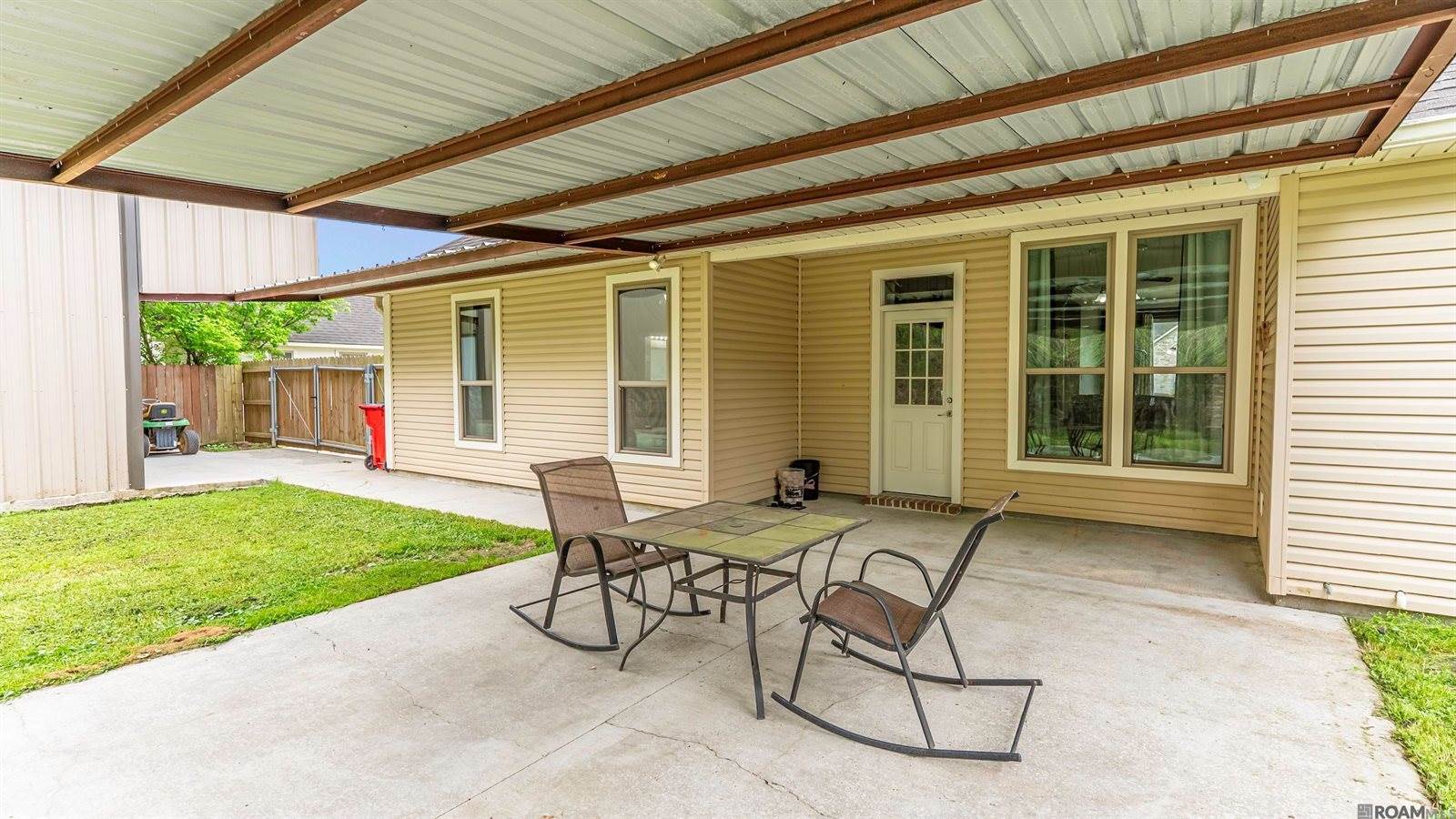 8482 M's Cove, Sorrento, LA 70778