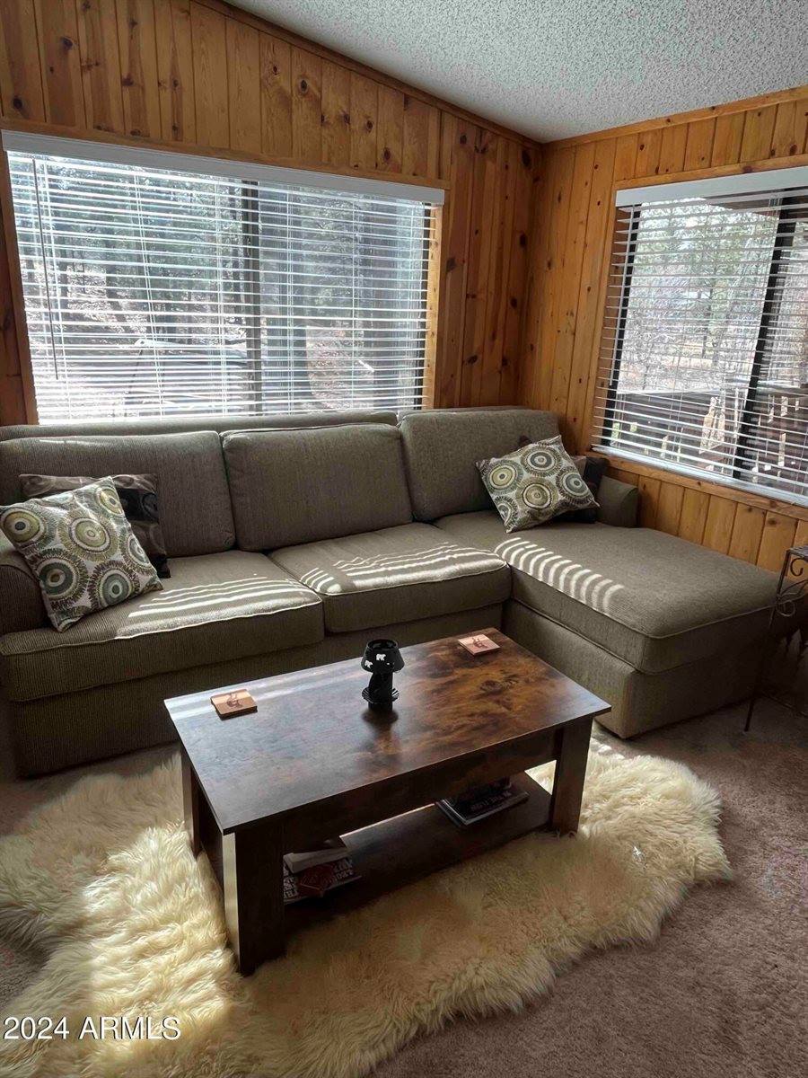 870 Bear Track Ln., Show Low, AZ 85901