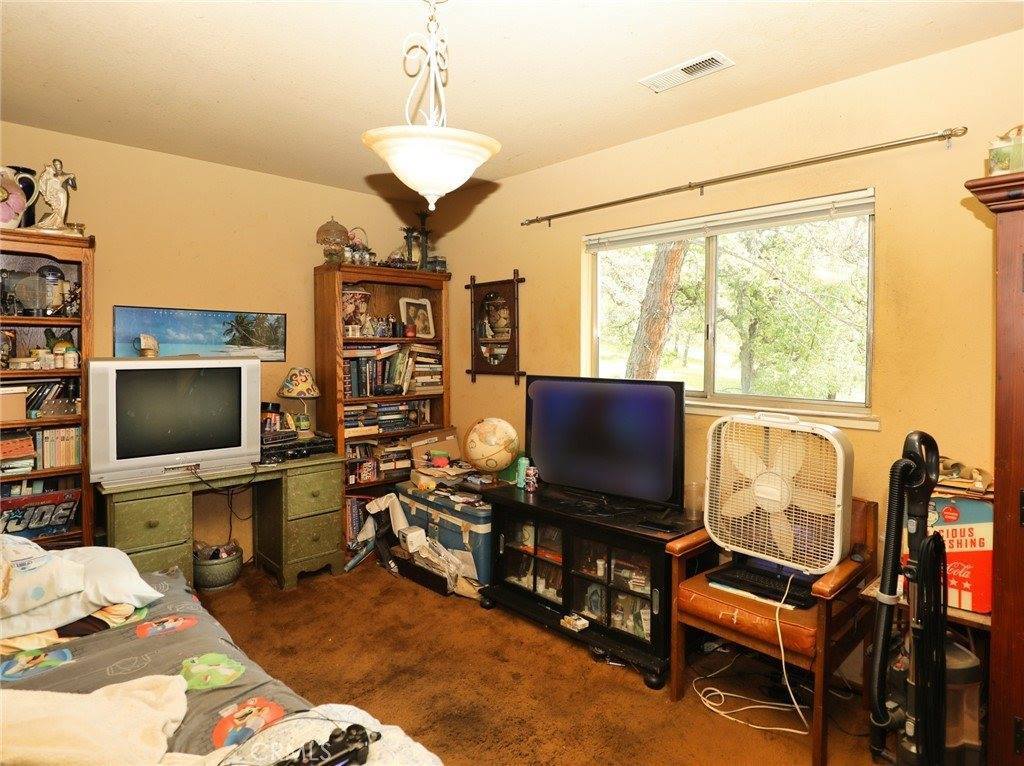 17832 Deer Hill Road, Hidden Valley Lake, CA 95467