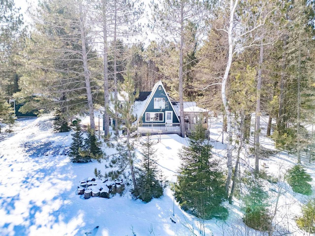 1320 S Helen Lake Road, Ishpeming, MI 49849