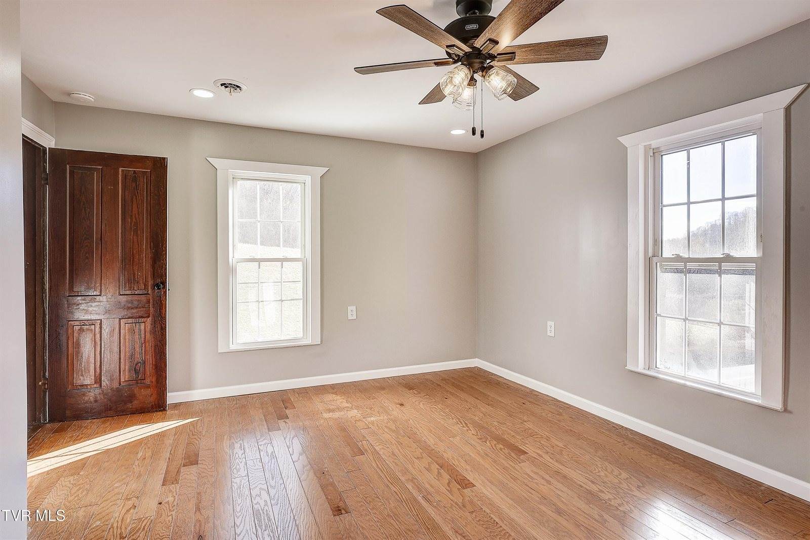 565 Droke Lane Lane, Blountville, TN 37617