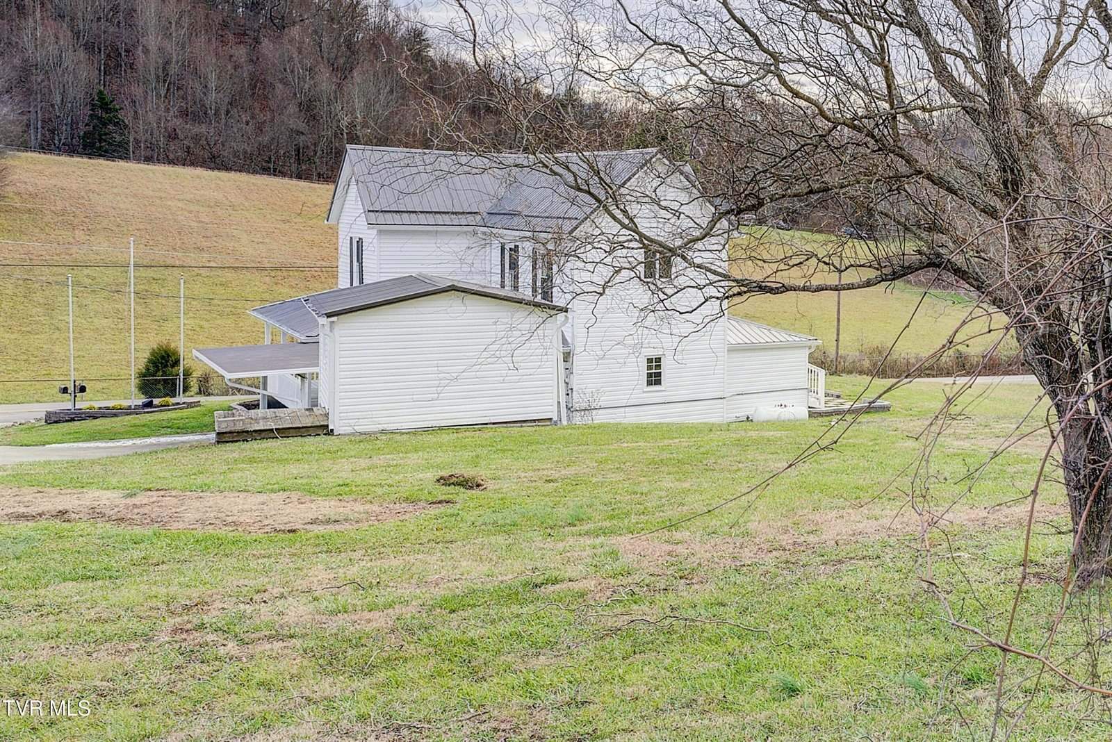 565 Droke Lane Lane, Blountville, TN 37617