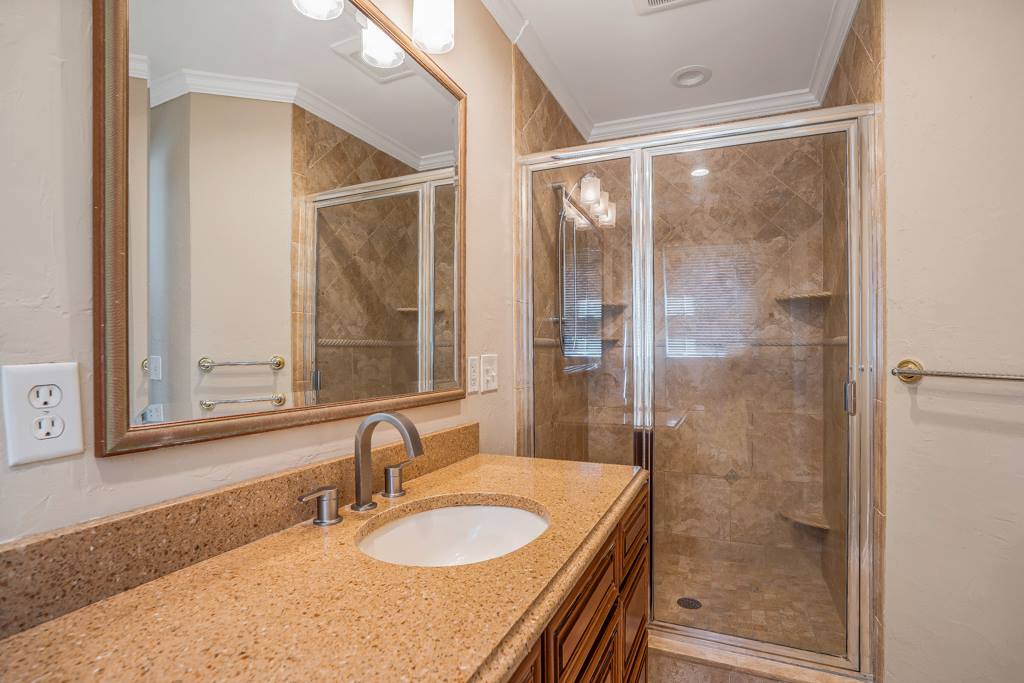 10 Powder Horn Dr, Morris Township, NJ 07960