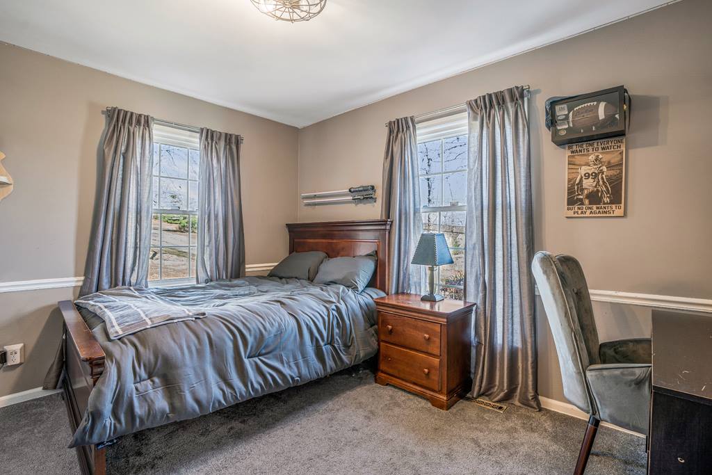 10 Powder Horn Dr, Morris Township, NJ 07960