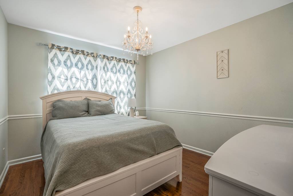 10 Powder Horn Dr, Morris Township, NJ 07960