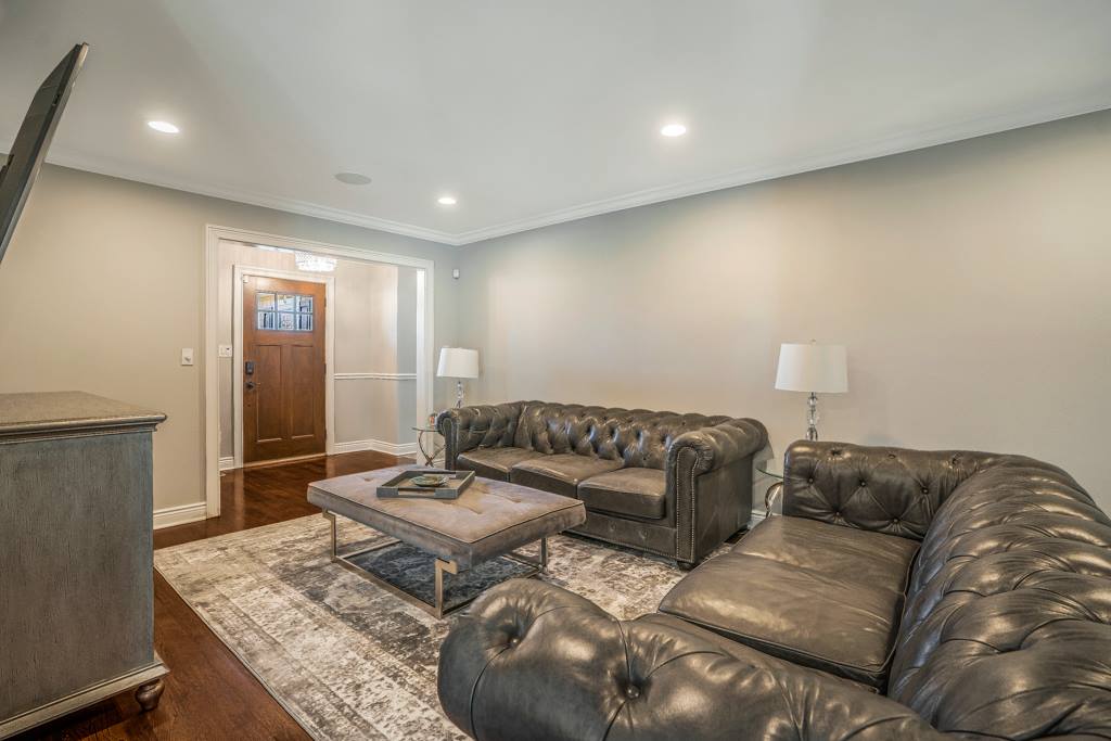 10 Powder Horn Dr, Morris Township, NJ 07960