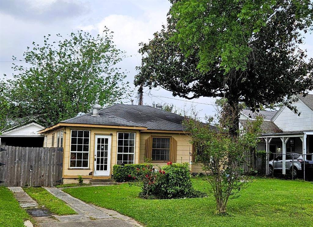 7567 Satsuma Street, Houston, TX 77023