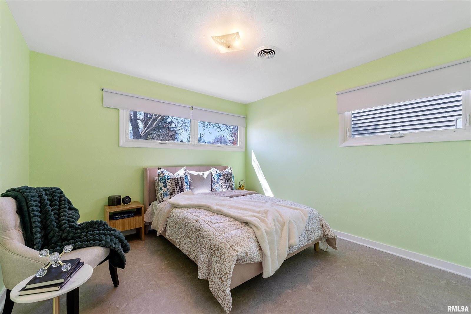 1446 West 29TH Street, Davenport, IA 52804