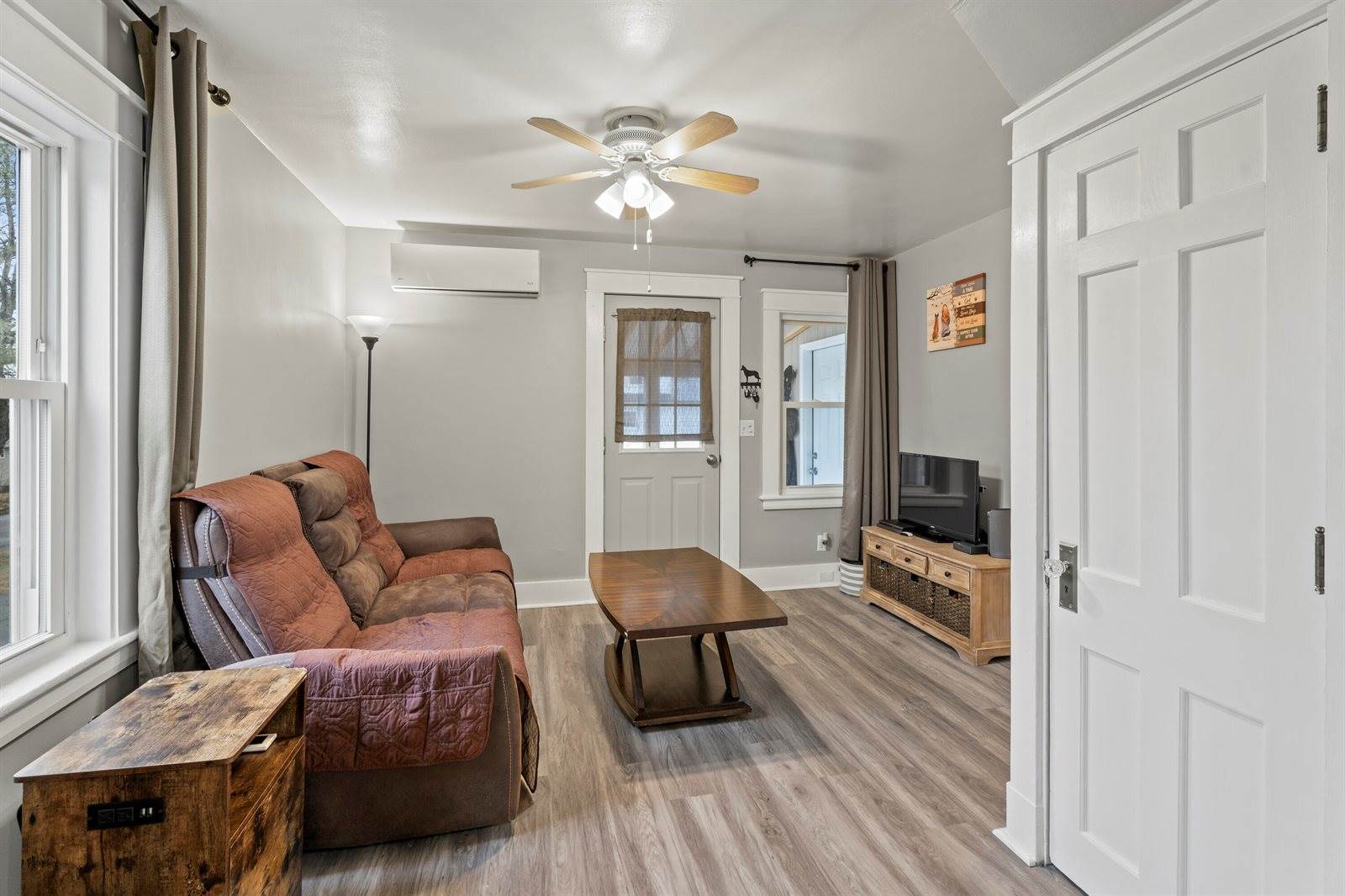 17 Wheelden Heights, Hampden, ME 04444