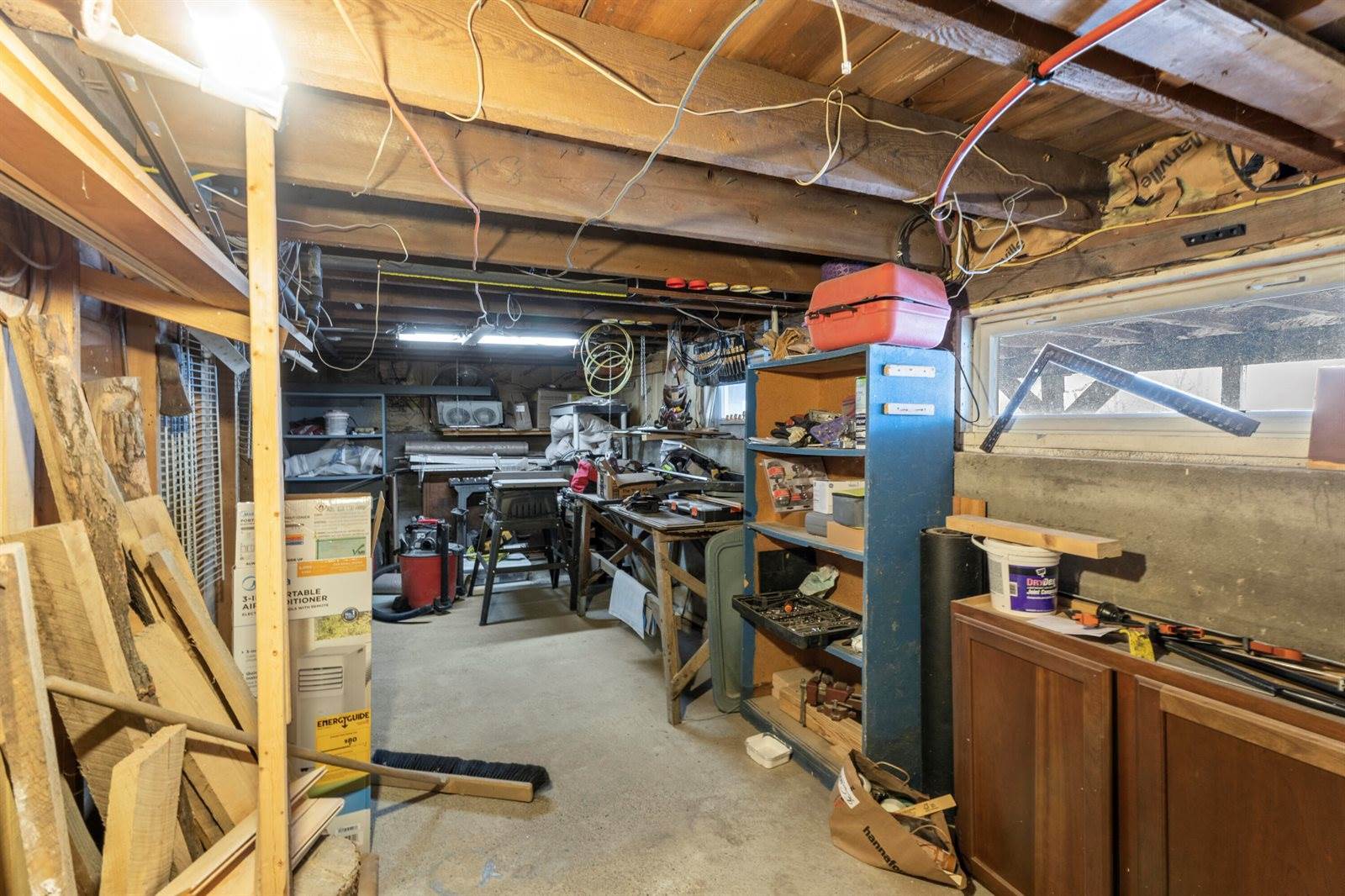 17 Wheelden Heights, Hampden, ME 04444