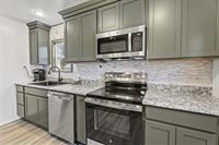 17 Wheelden Heights, Hampden, ME 04444