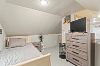 17 Wheelden Heights, Hampden, ME 04444