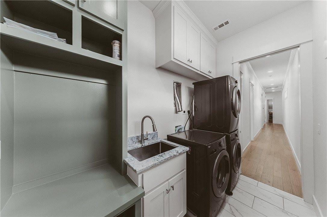 1019 North Main Street, Bentonville, AR 72712