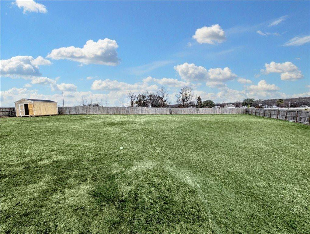 294 Arlington Way, Tontitown, AR 72762