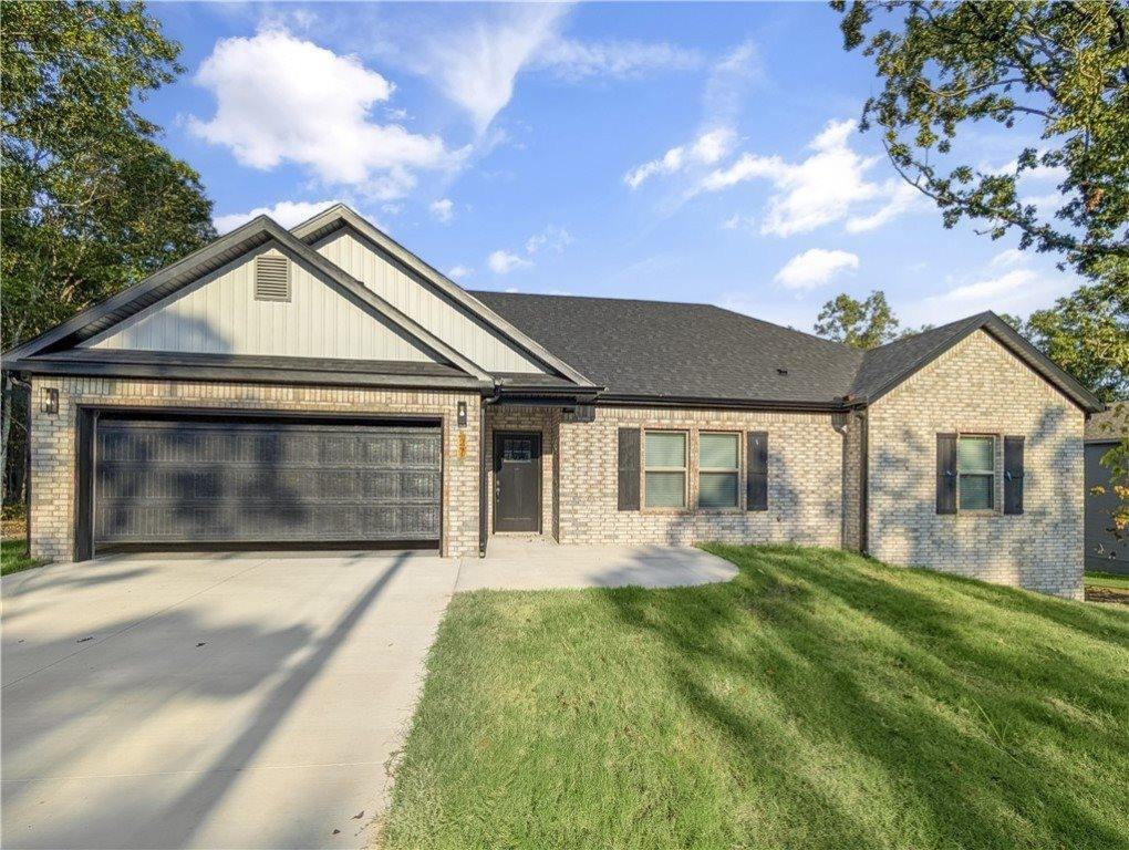 58 Carrick Drive, Bella Vista, AR 72715