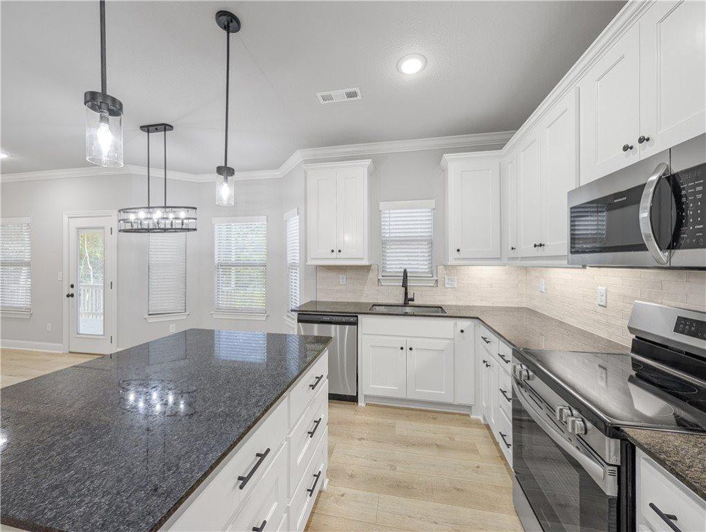 58 Carrick Drive, Bella Vista, AR 72715