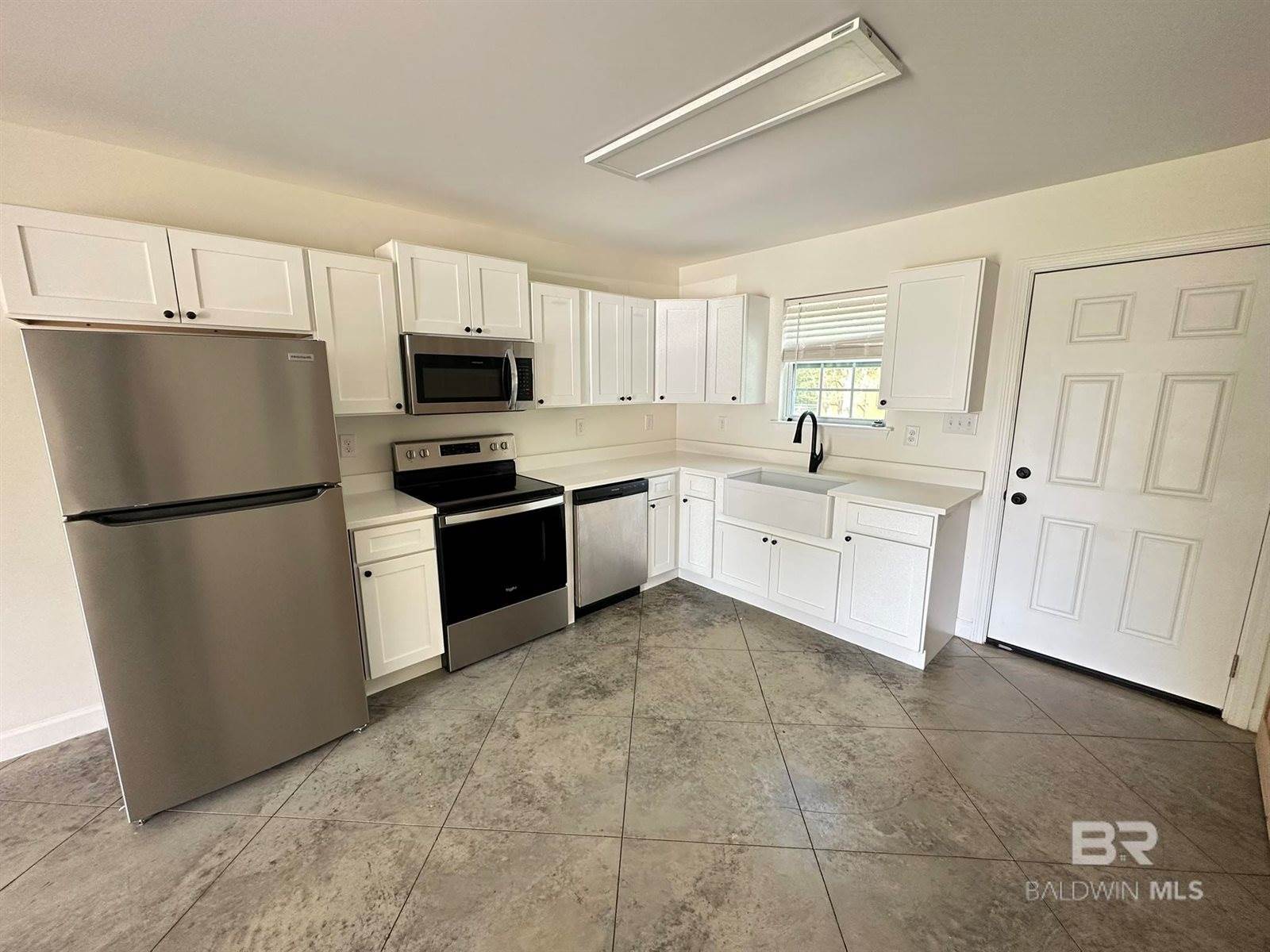 18719 Wilters Street, Robertsdale, AL 36567