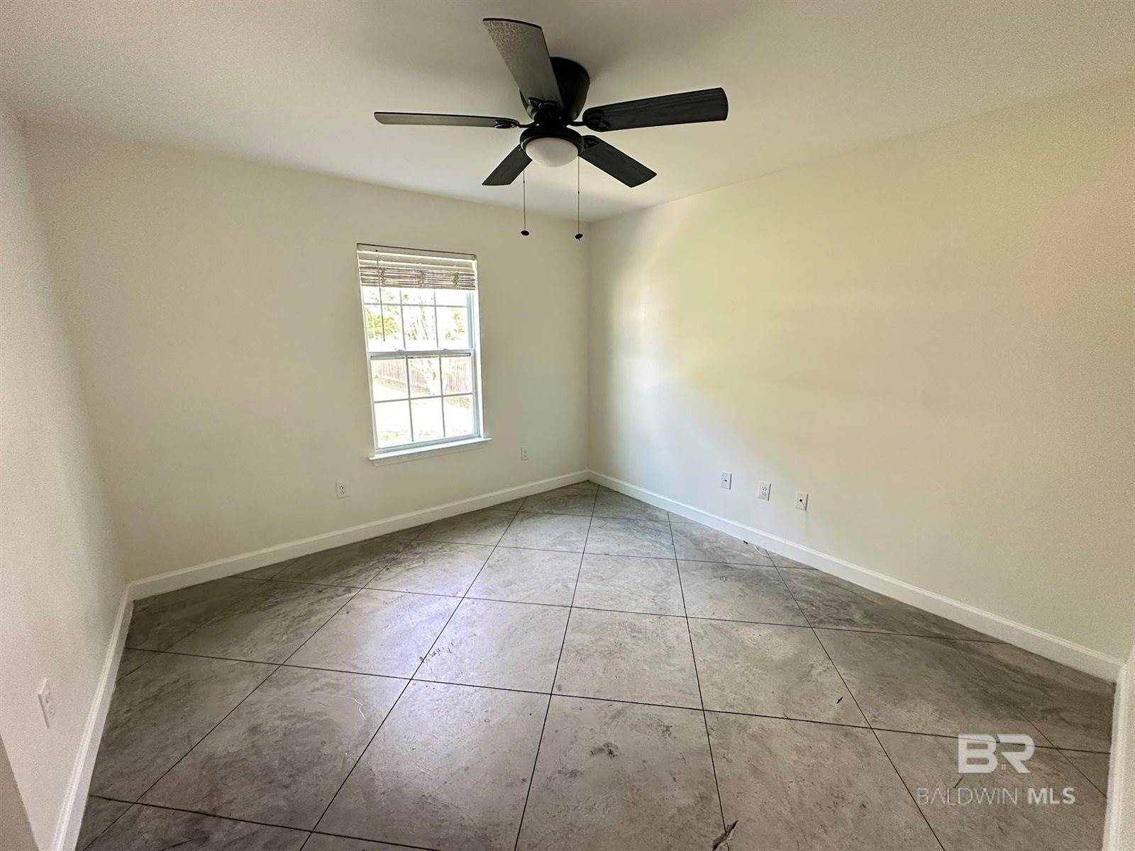18719 Wilters Street, Robertsdale, AL 36567
