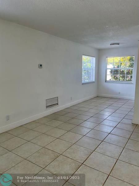 586 NE 35th St 1, #1, Oakland Park, FL 33334