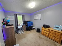 428 Derby Drive, Kingsport, TN 37660