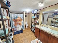 428 Derby Drive, Kingsport, TN 37660